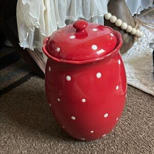Temp-Tations Red Ceramic  Canister 2.0 qt